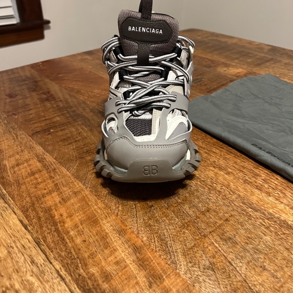 Balenciaga track main image 5